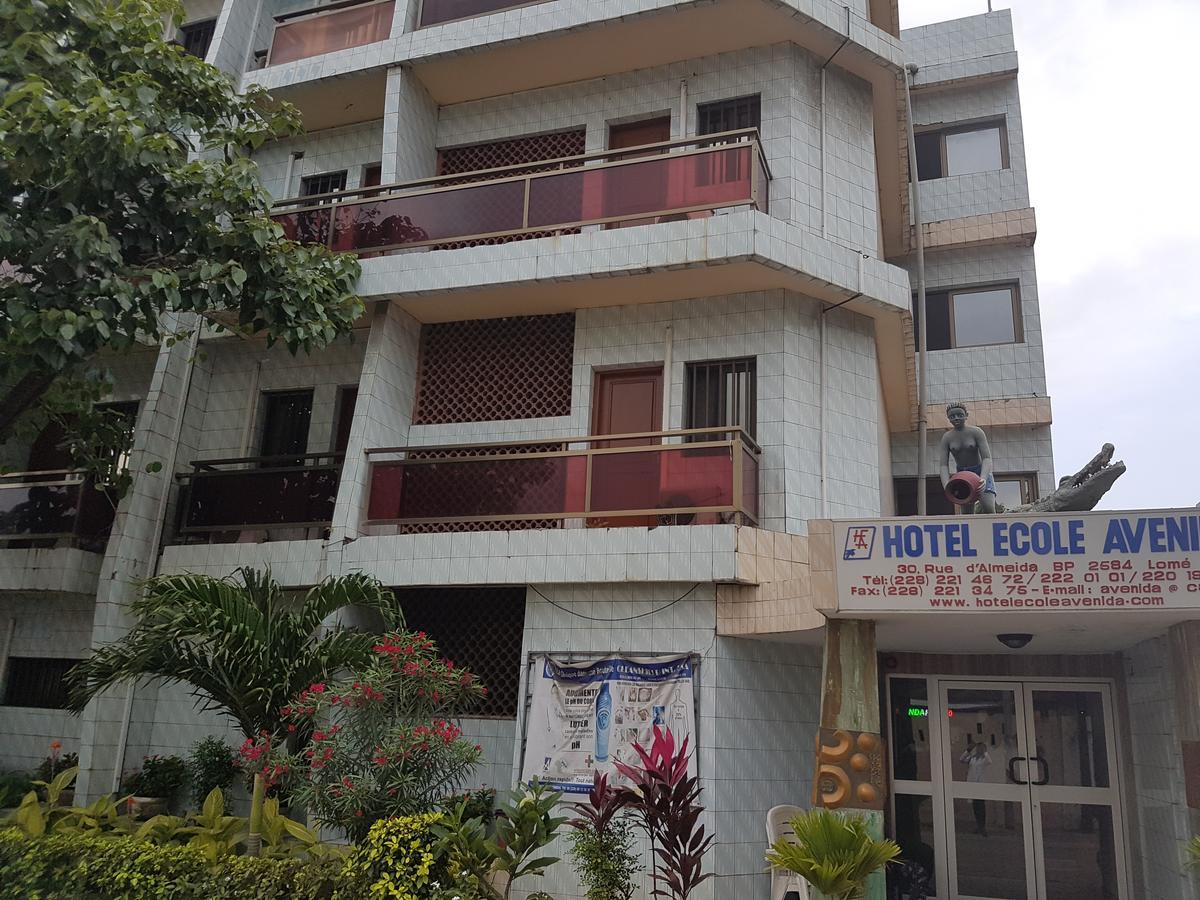 Hotel Ecole Avenida Lomé Exteriér fotografie