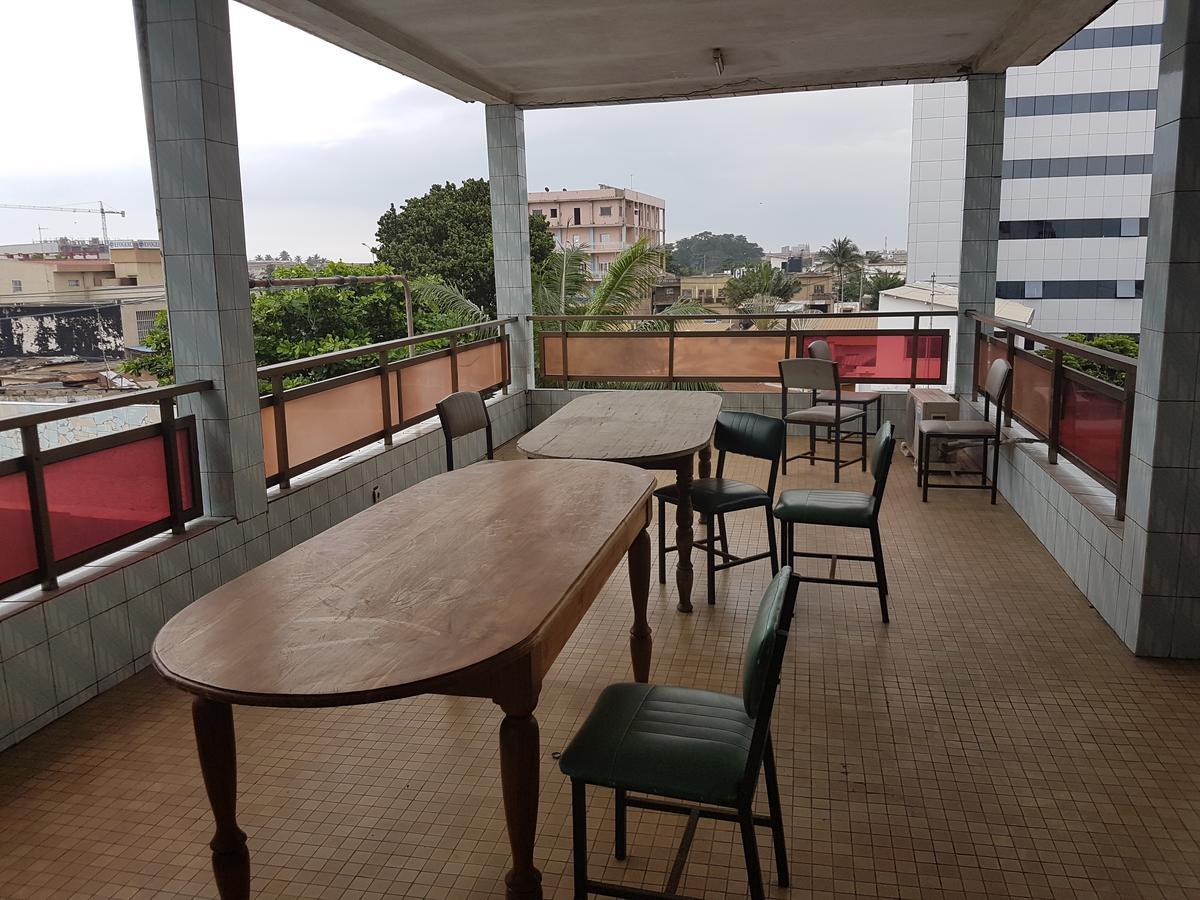 Hotel Ecole Avenida Lomé Exteriér fotografie